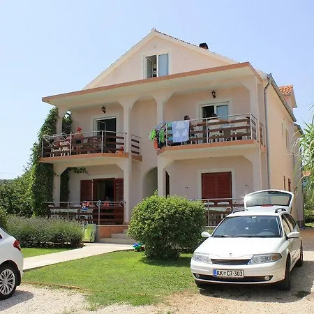 Kraj 8247d