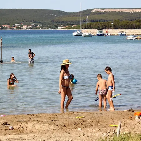 Kraj 8247d * Dobropoljana